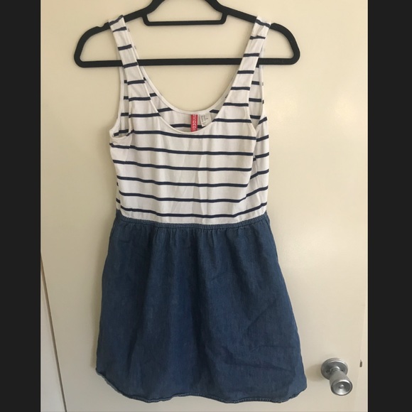 Cute striped mini dress - Picture 1 of 3